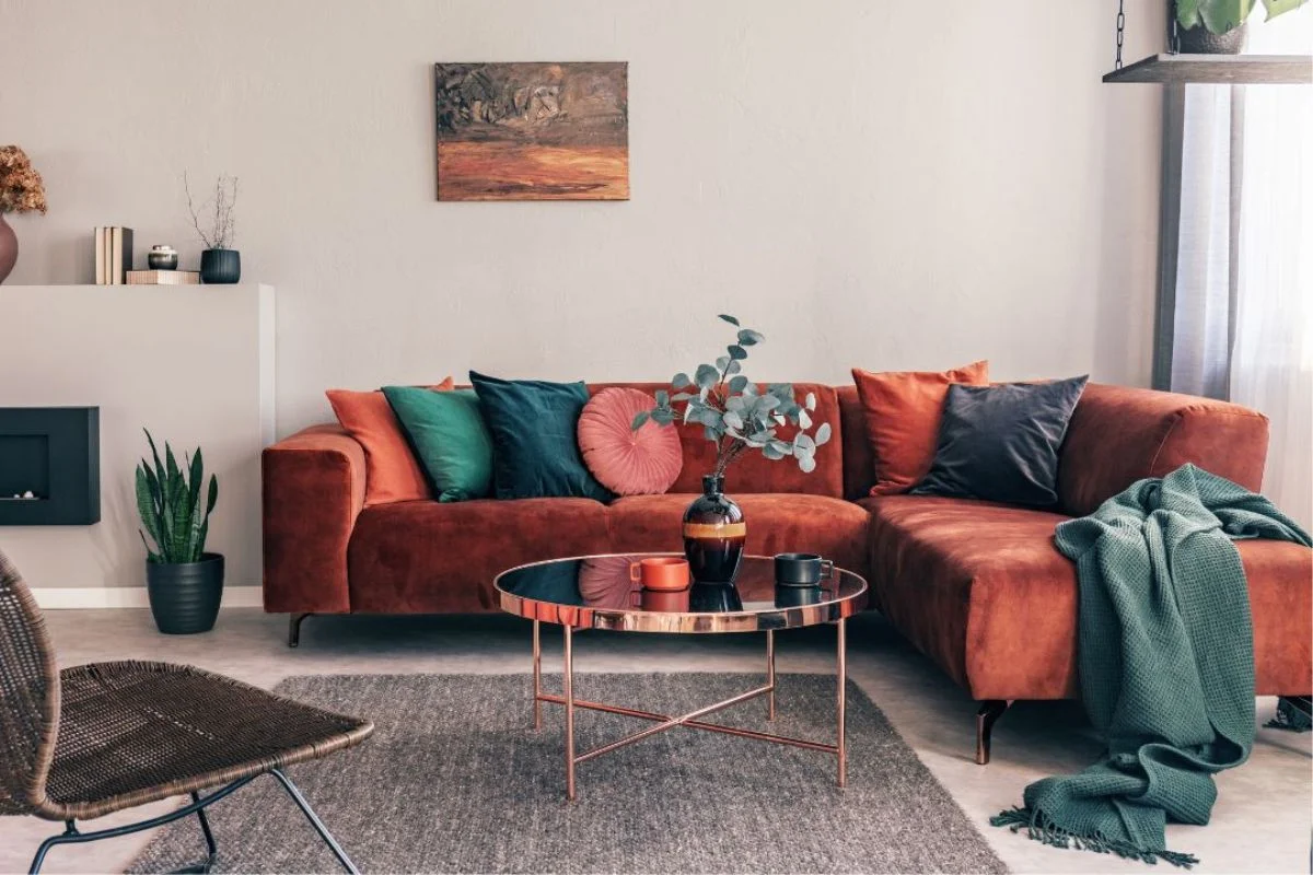 Teoria do "vermelho inesperado" promete casa linda: saiba aplicar a tendência