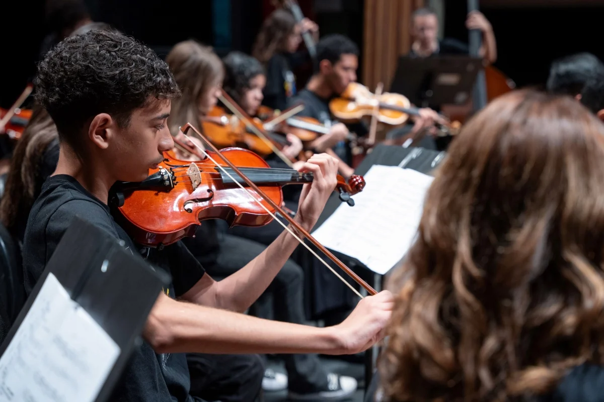 Guri de SP oferece 60 mil vagas para cursos gratuitos de canto e instrumento