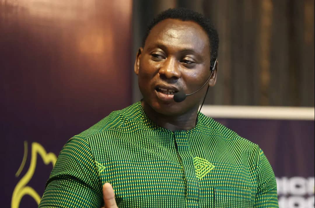 Daniel Amokachi Motivates Young Nigerian Players at ‘Legends Meet Future Stars’ Camp
