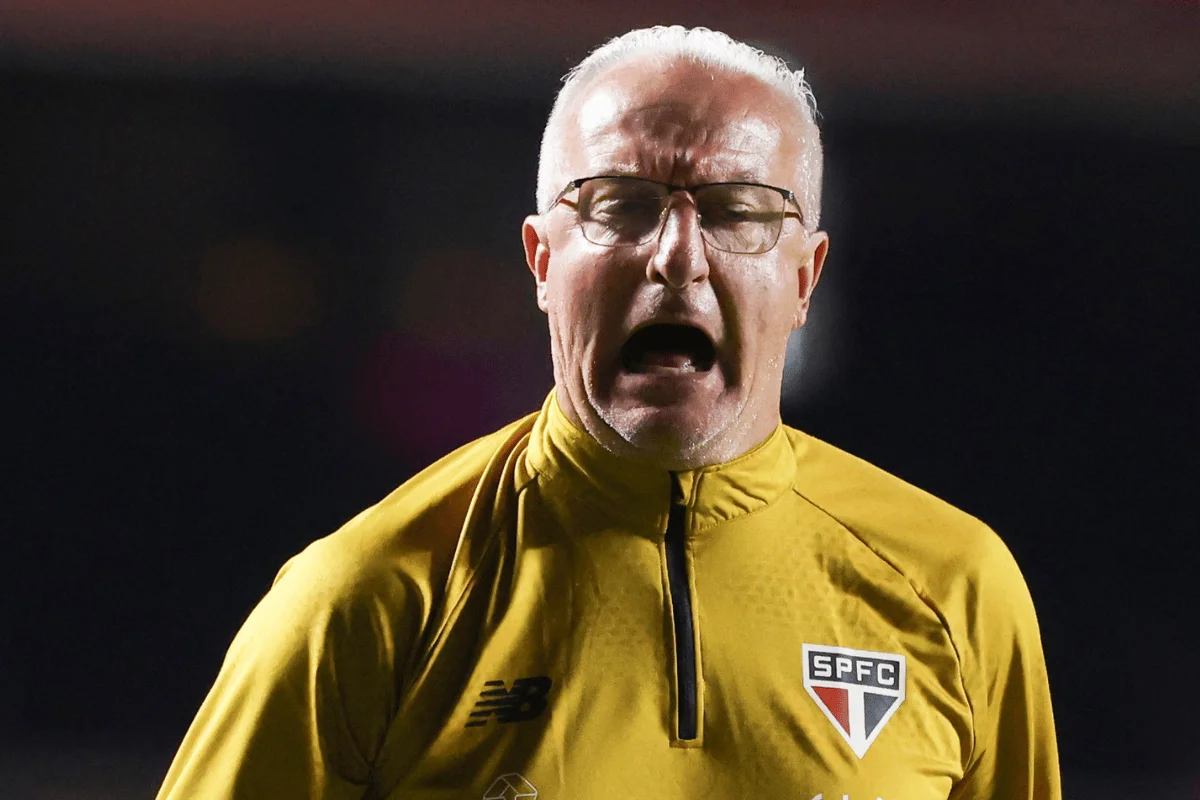 Dorival Júnior elogia entrega do São Paulo, mas cobra constância e alerta sobre Brasileirão