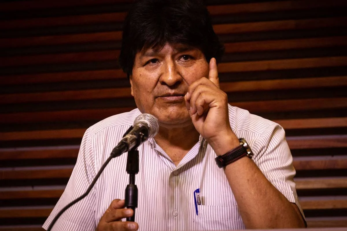 MP boliviano manda prender Evo Morales após protestos