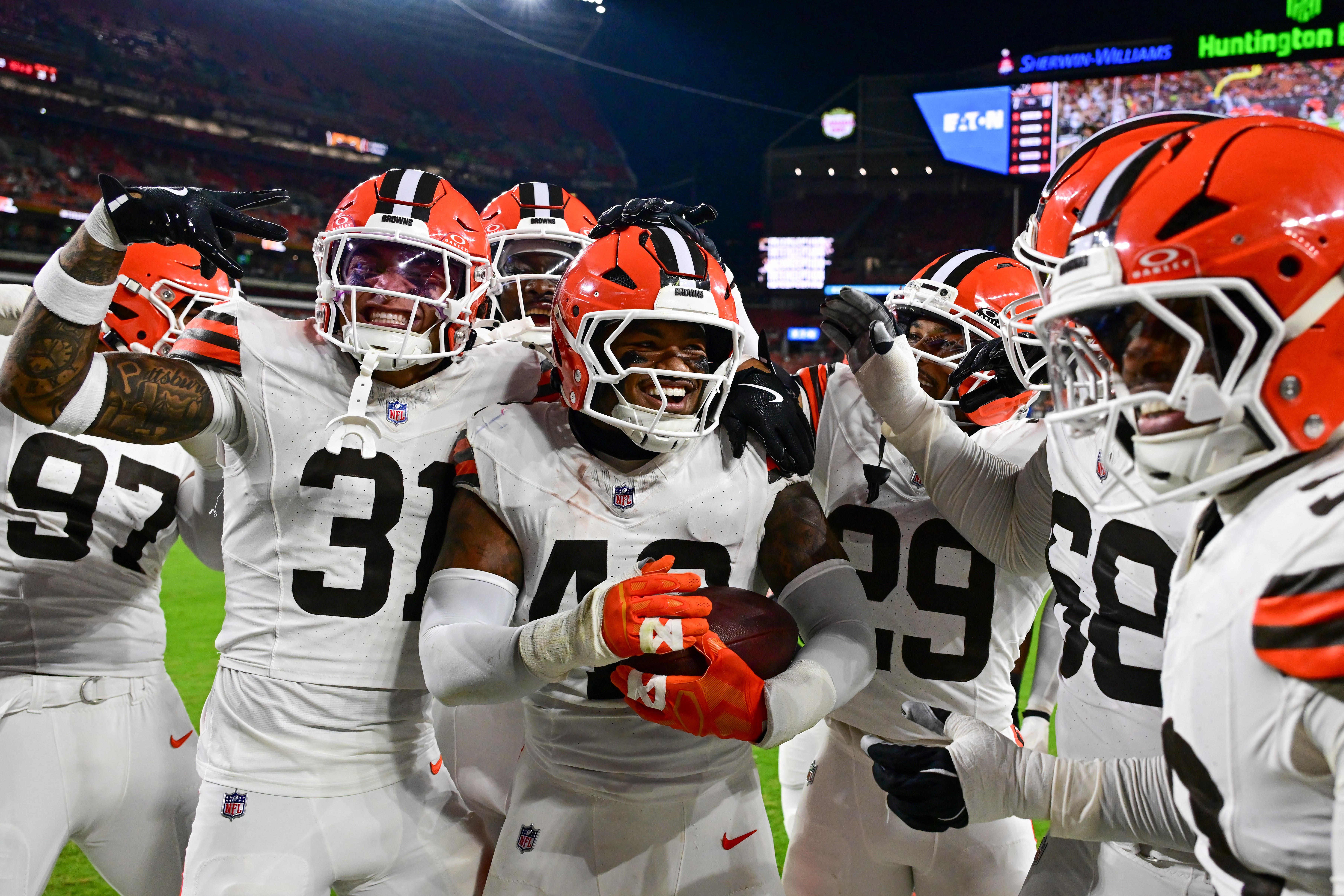 NFL: Ataque imponente garante vitória e Browns dominam Patriots na pré-temporada