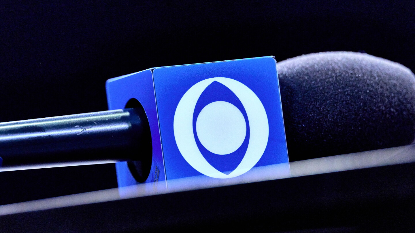 NFL, CBS in Talks for New Broadcast Deal Amid Reports of Stalled Negotiations