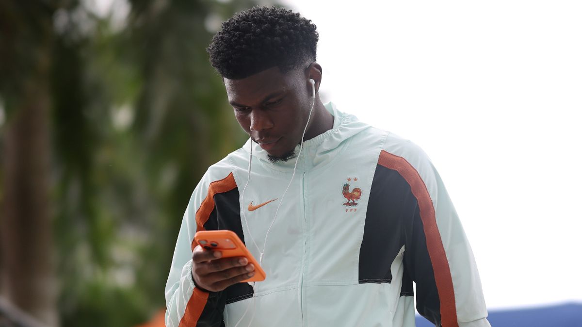 Manchester United Close Deal for Aurelien Tchouameni as Cut-Price Transfer Emerges