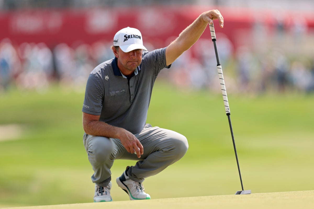 PGA Tour Pro Lucas Glover Removes Shoes After Spike Complaint at 3M Open