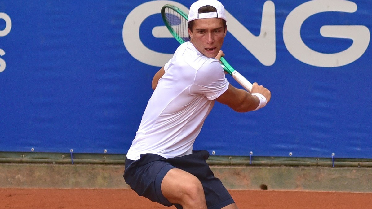 Jovem tenista Leonardo Storck, de Cuiabá, alcança ranking profissional da ATP aos 17 anos