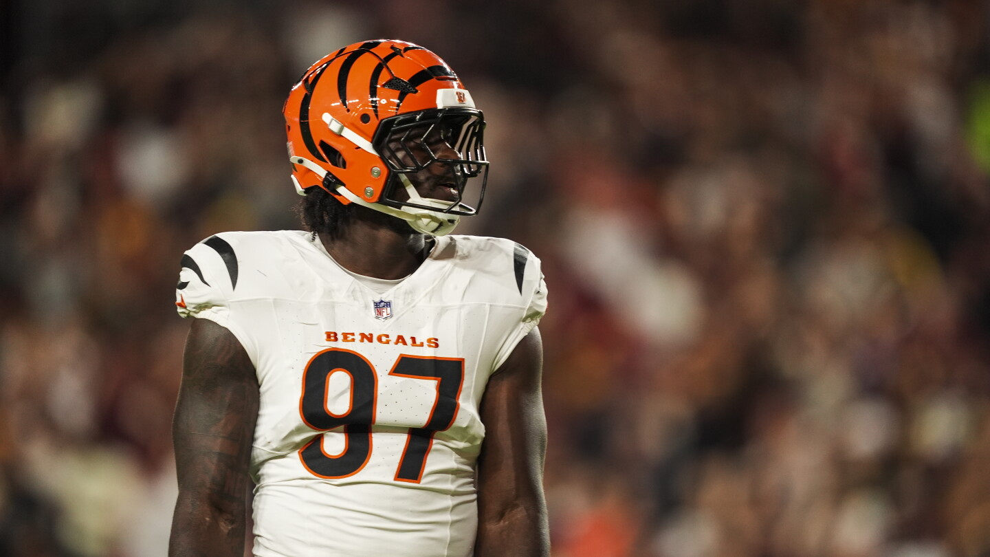 Bengals DE Shemar Stewart Injured in Wednesday Practice