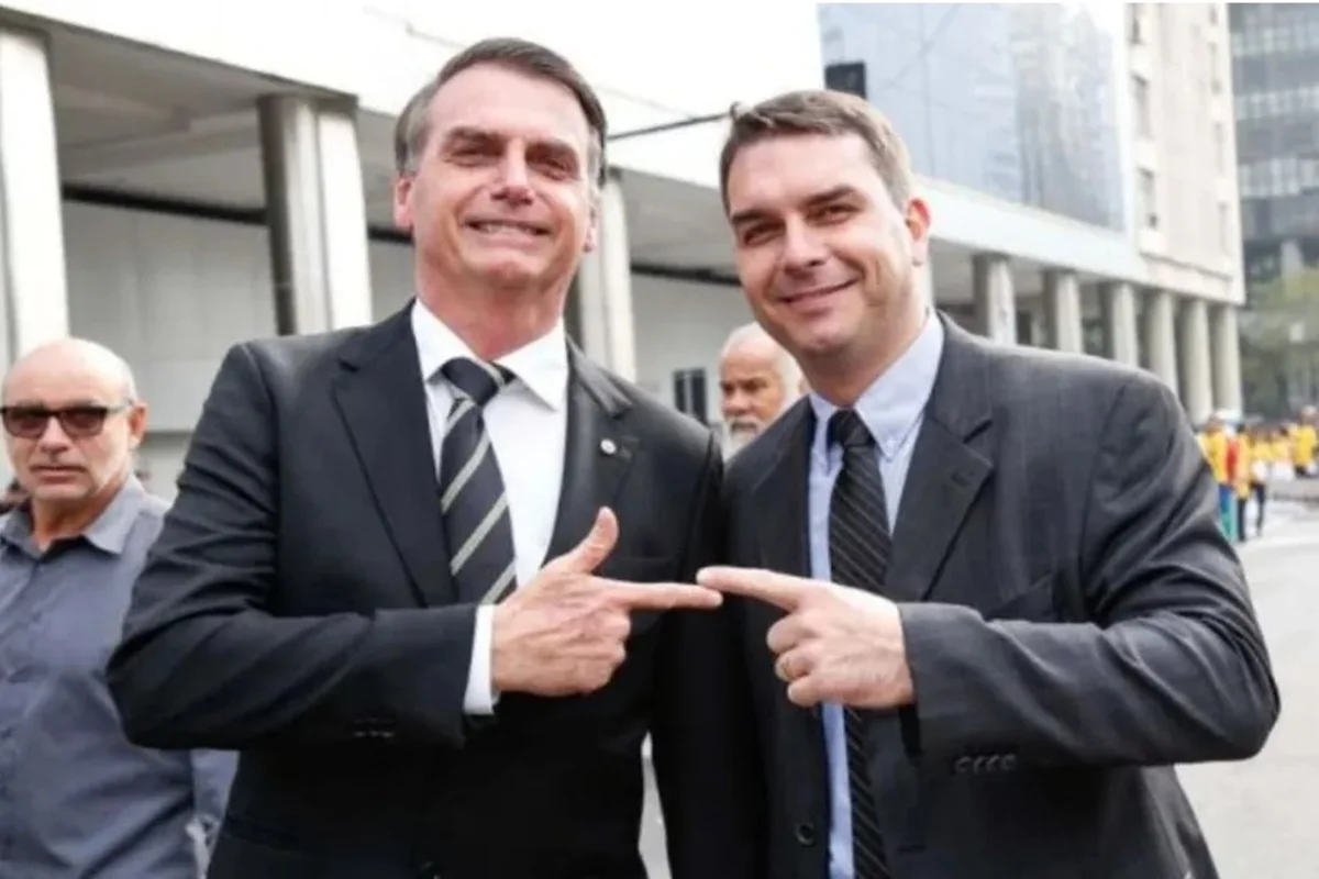 Para 59% dos eleitores, Moraes agiu mal ao proibir Flávio de visitar Bolsonaro