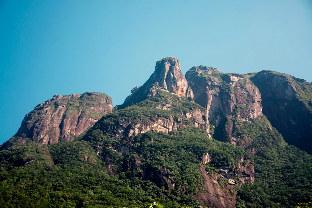 IBGE reconhece oficialmente montanhas no Brasil e muda leitura do relevo nacional