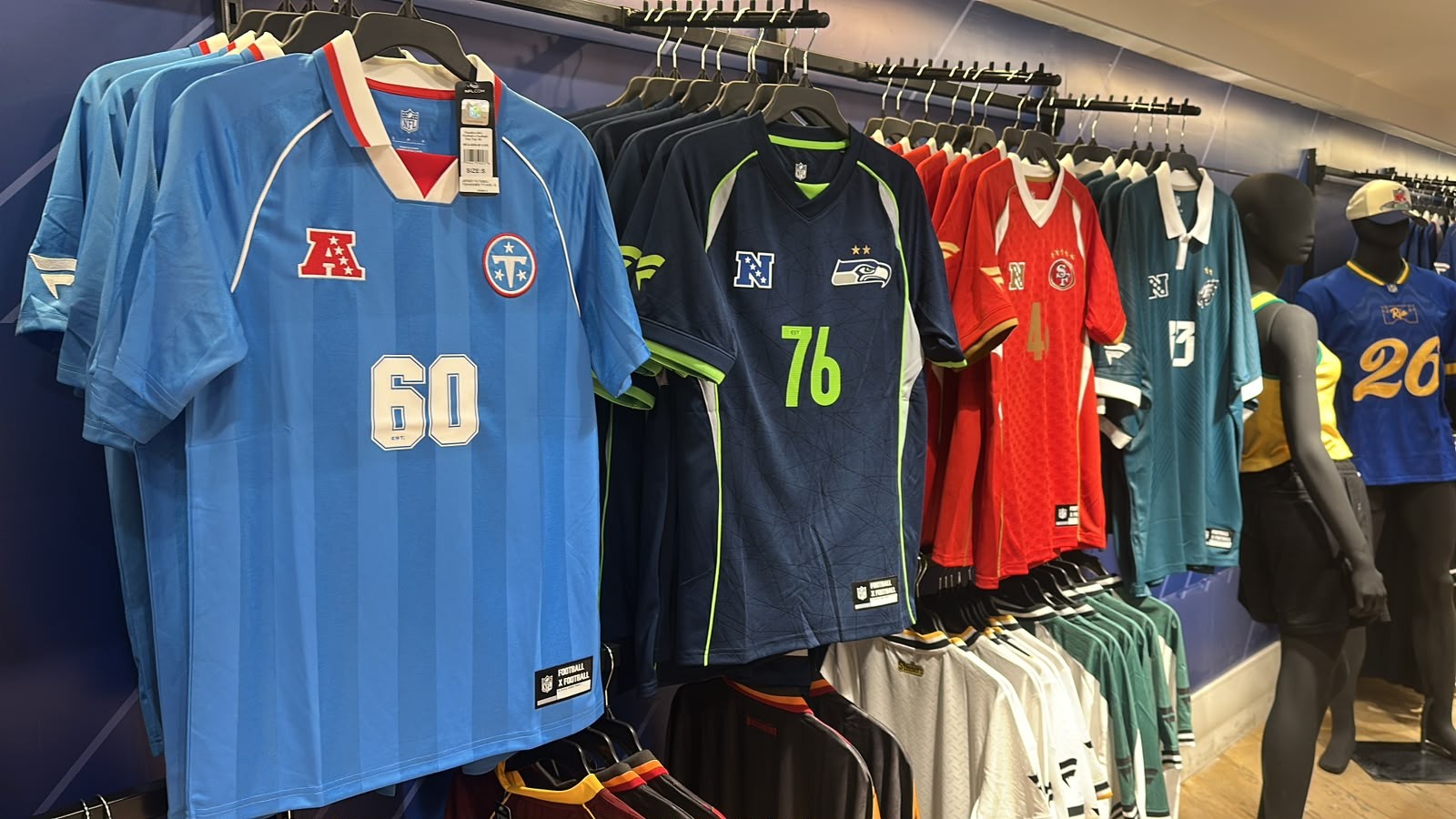 NFL abre loja oficial no Rio com camisas de times cariocas e produtos exclusivos para fãs