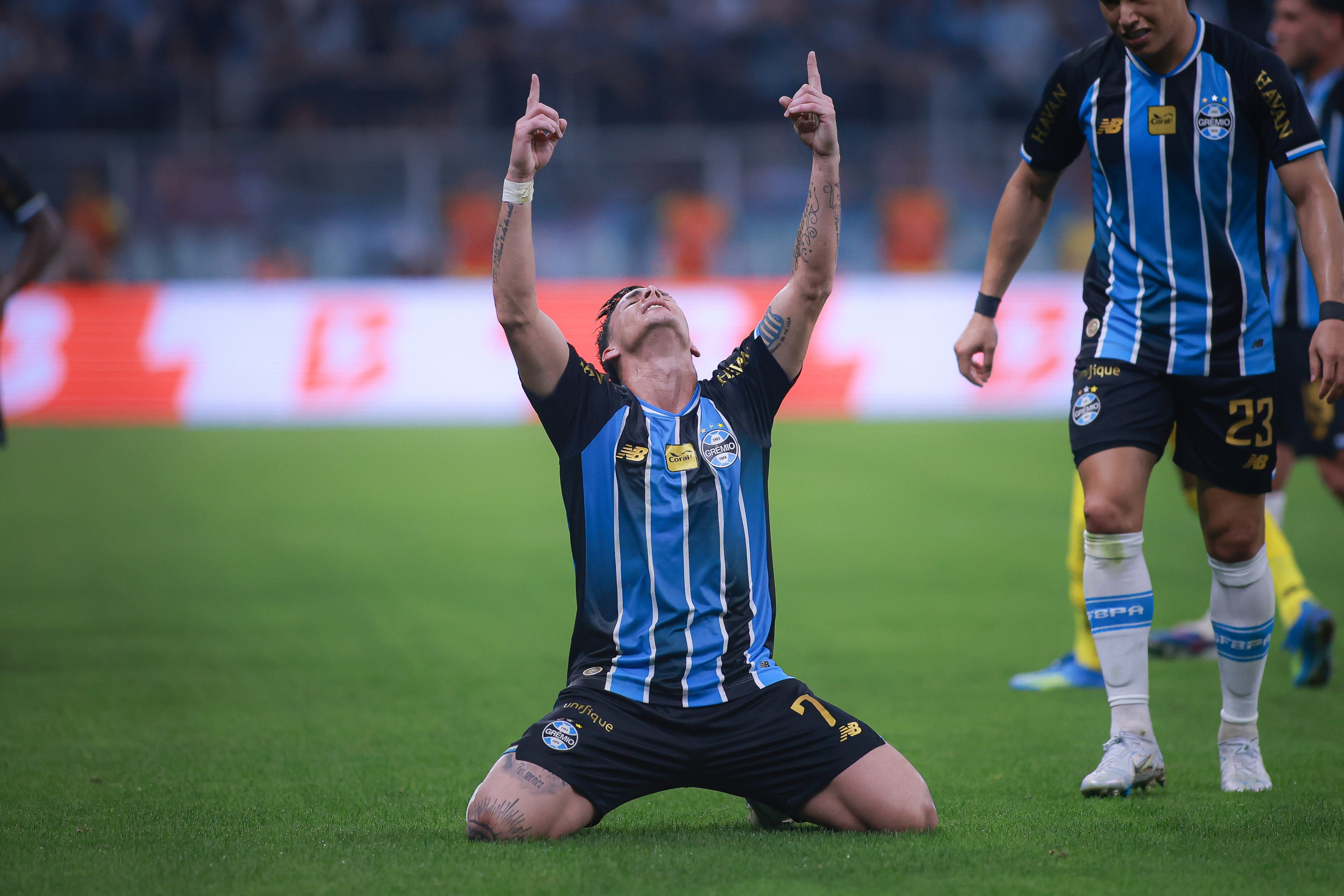 Herói improvável: Pavon tira Grêmio de crise e garante vaga nas quartas da Copa do Brasil 2026