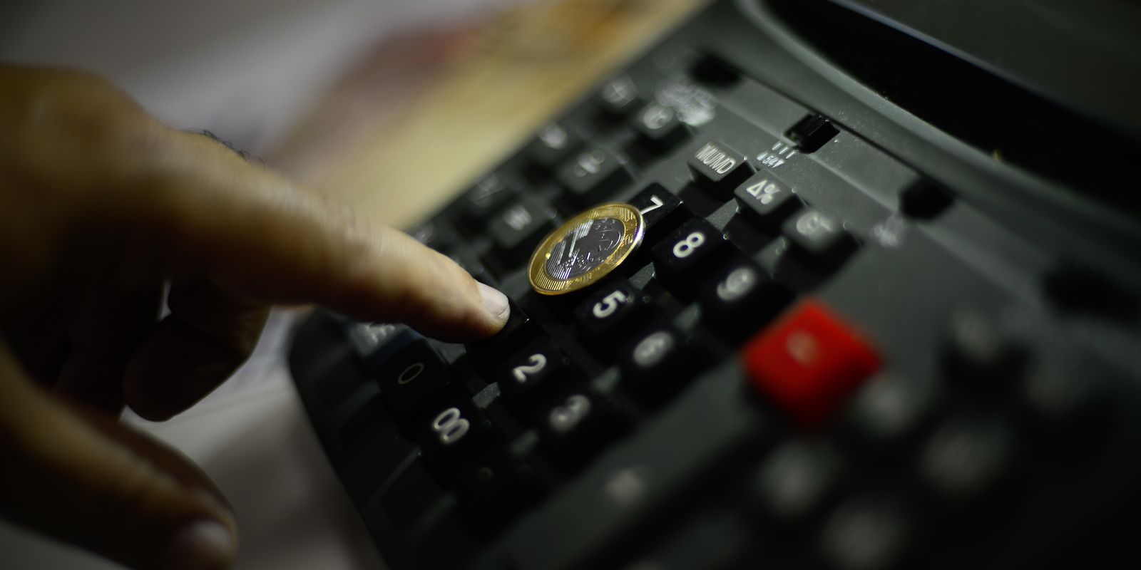 Inflação oficial em julho fica perto de zero, diz IBGE