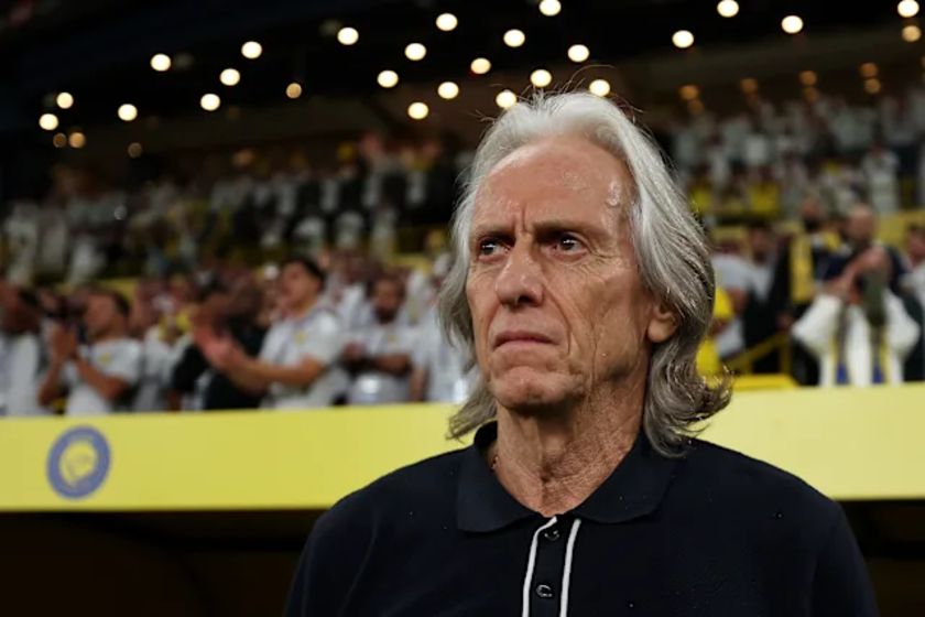 Jorge Jesus Stands Behind Ronaldo Despite Critics