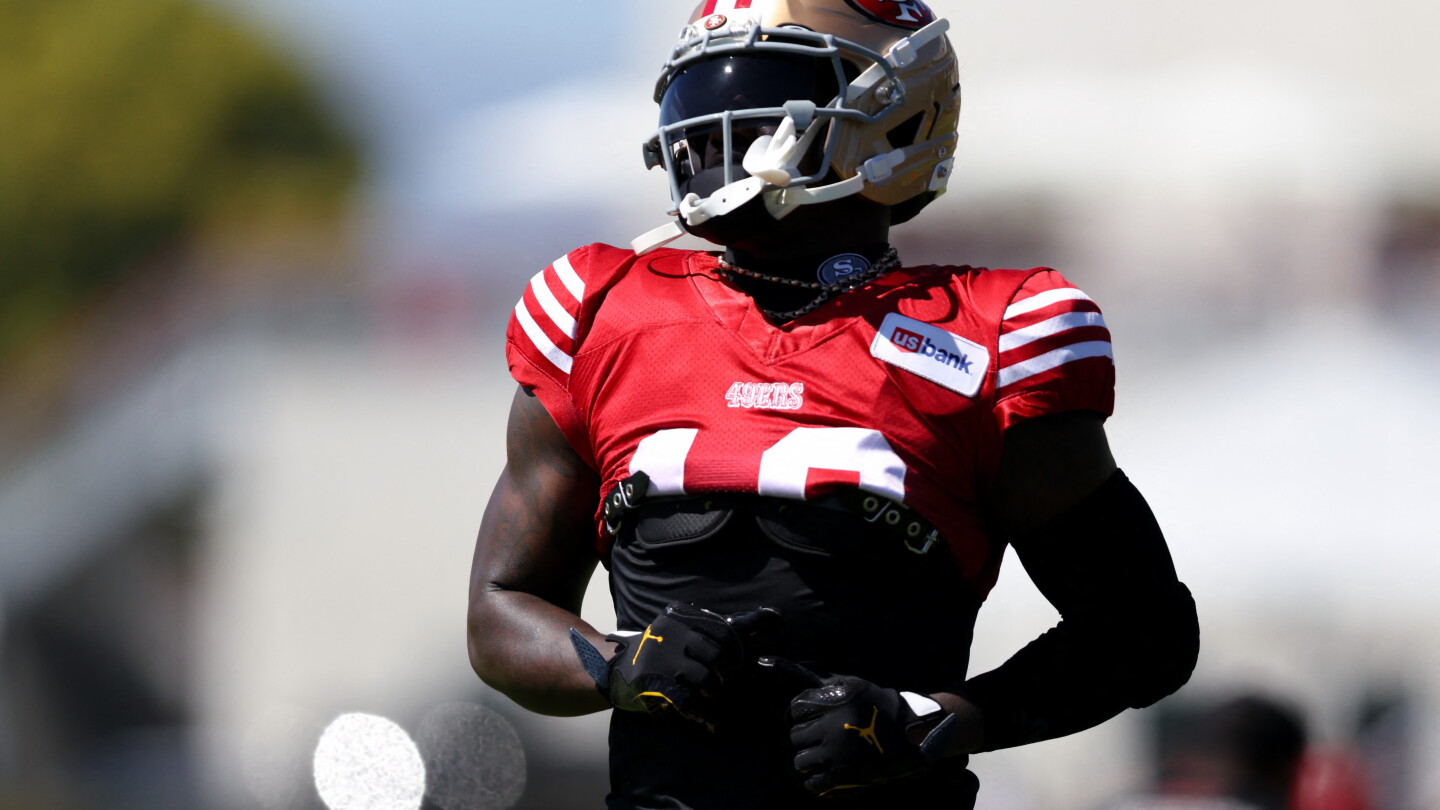 Deebo Samuel Rejoins San Francisco 49ers Wearing Number 19