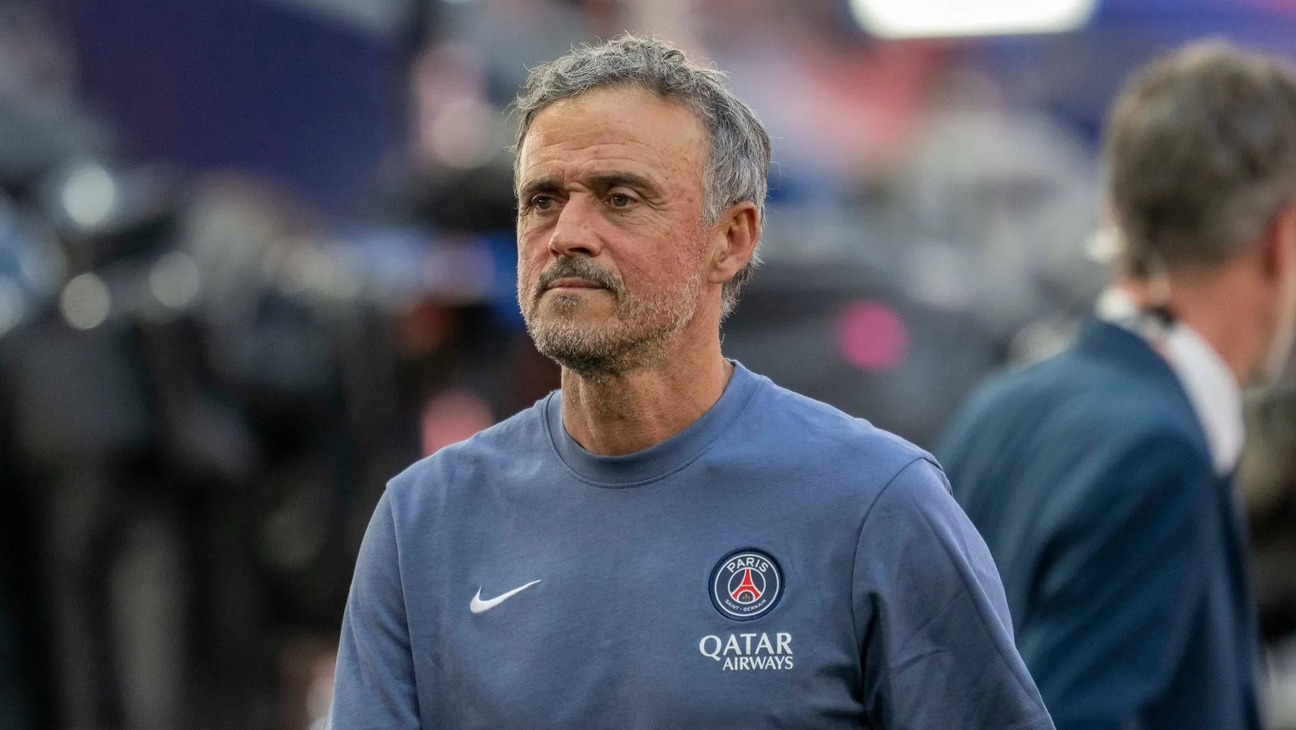 PSG: Luis Enrique acelera venda de Lucas Chevalier após reforço falhar
