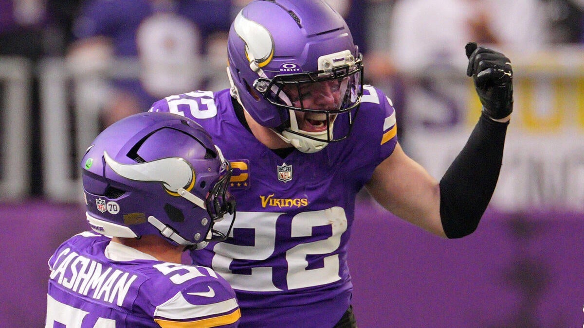 Vikings Legend Harrison Smith Signs One-Year, $12.25 Million Deal to Return to Minnesota