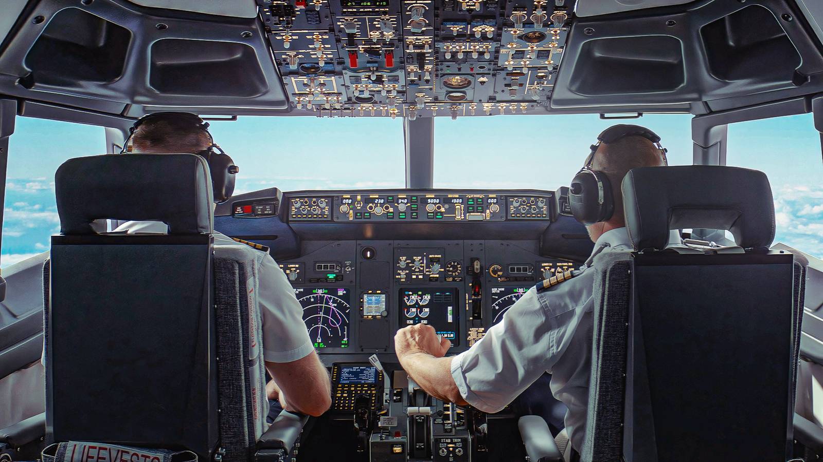 Pilotos Reduzem Velocidade Antes de Entrar em Espaço Aéreo Oceânico: entenda o motivo