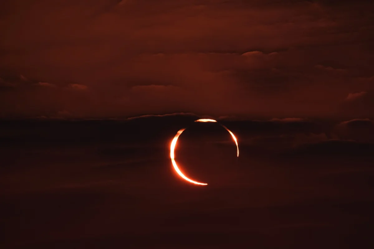 Eclipse Solar Encobrerá Completamente o Sol nesta Quarta-feira (12/8)
