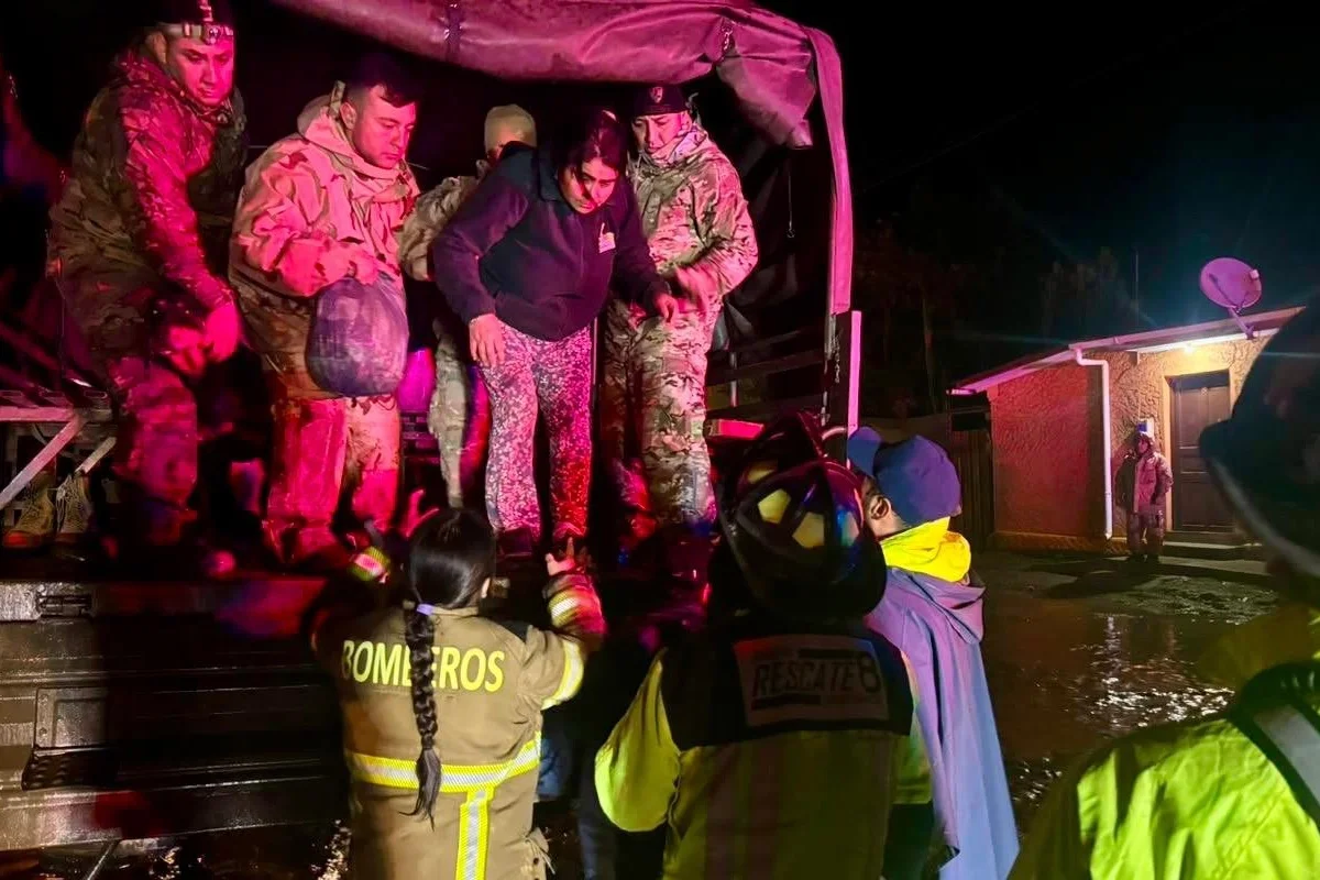 Temporais no Chile deixam 10 mortos e causam isolamento de centenas milhares