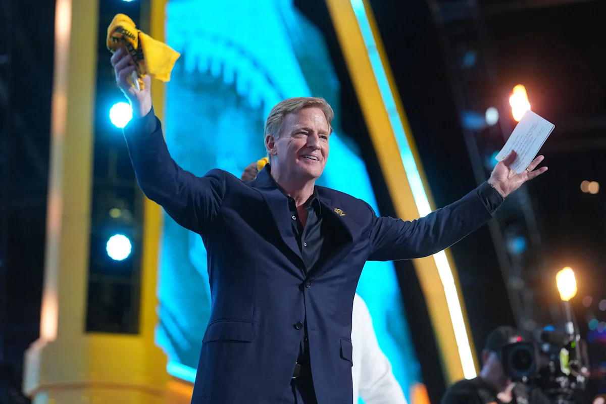 Roger Goodell's NFL: 20 Years In, Commissioner Transforms League into $23 Billion Powerhouse