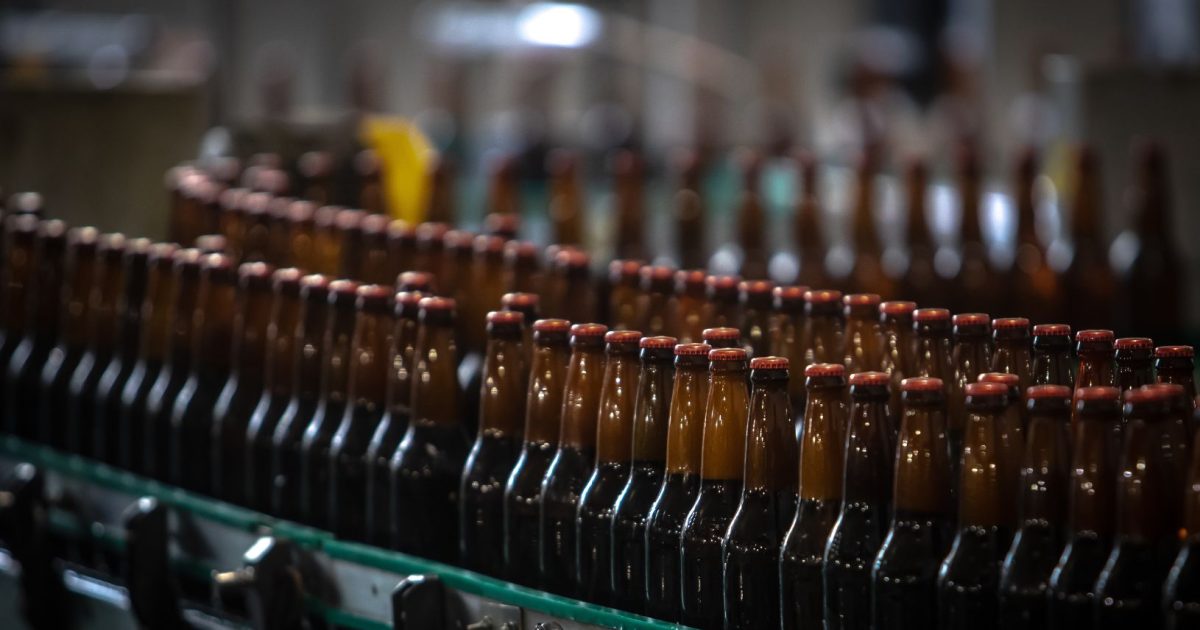 Ambev ganha força no mercado e cresce 5% nas vendas de cerveja