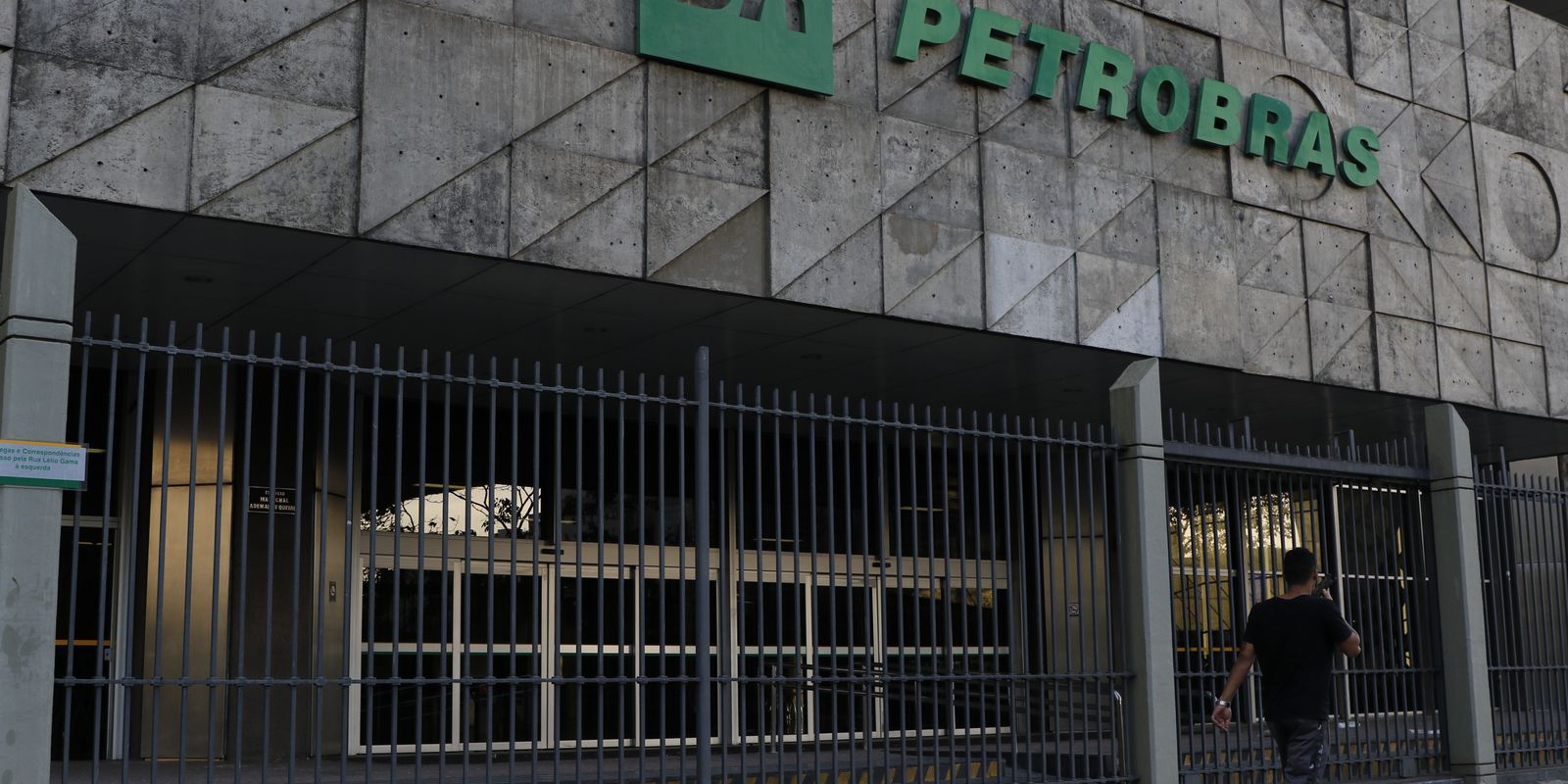 Petrobras negocia exploração de petróleo em Gana para expandir atuação na África