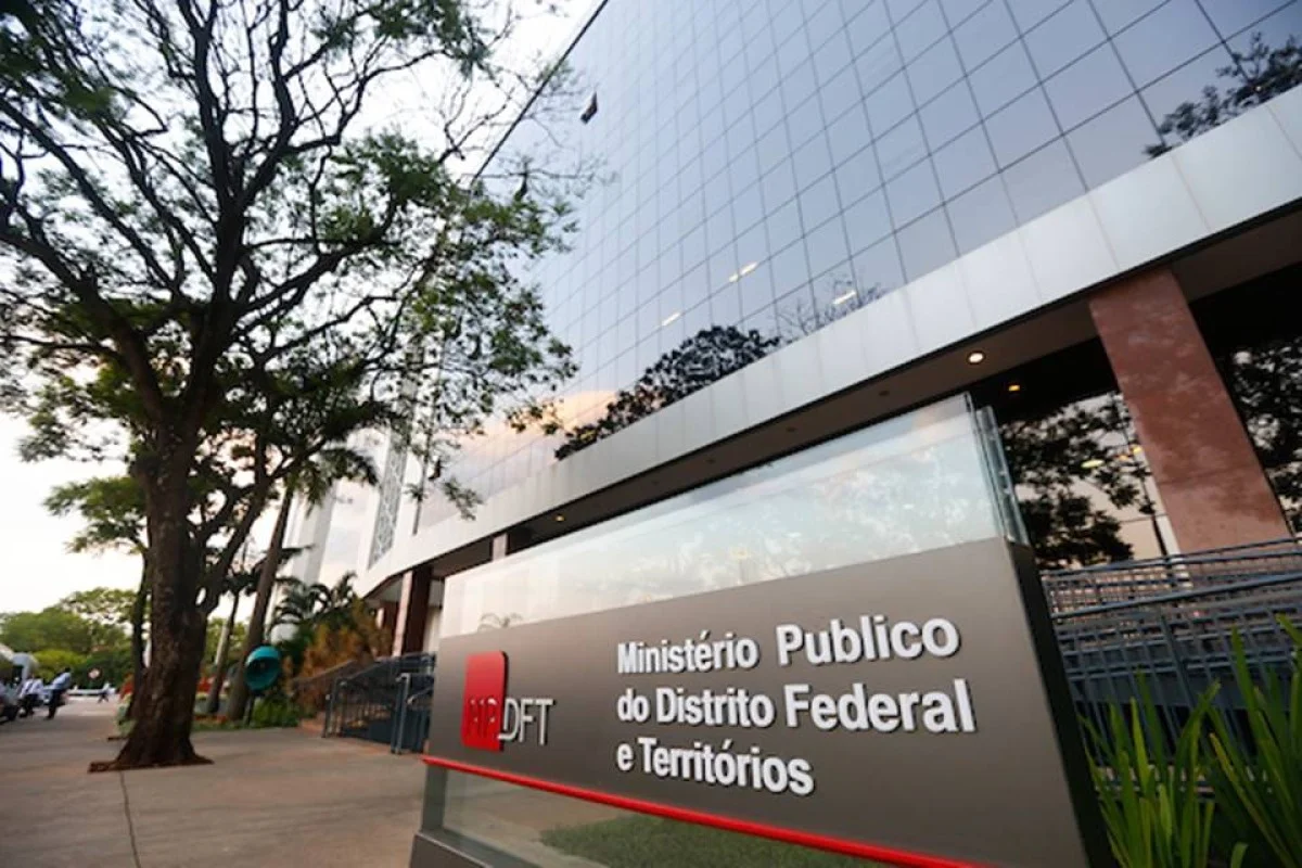 DF Legal deve demolidor pavimento irregular na Asa Sul