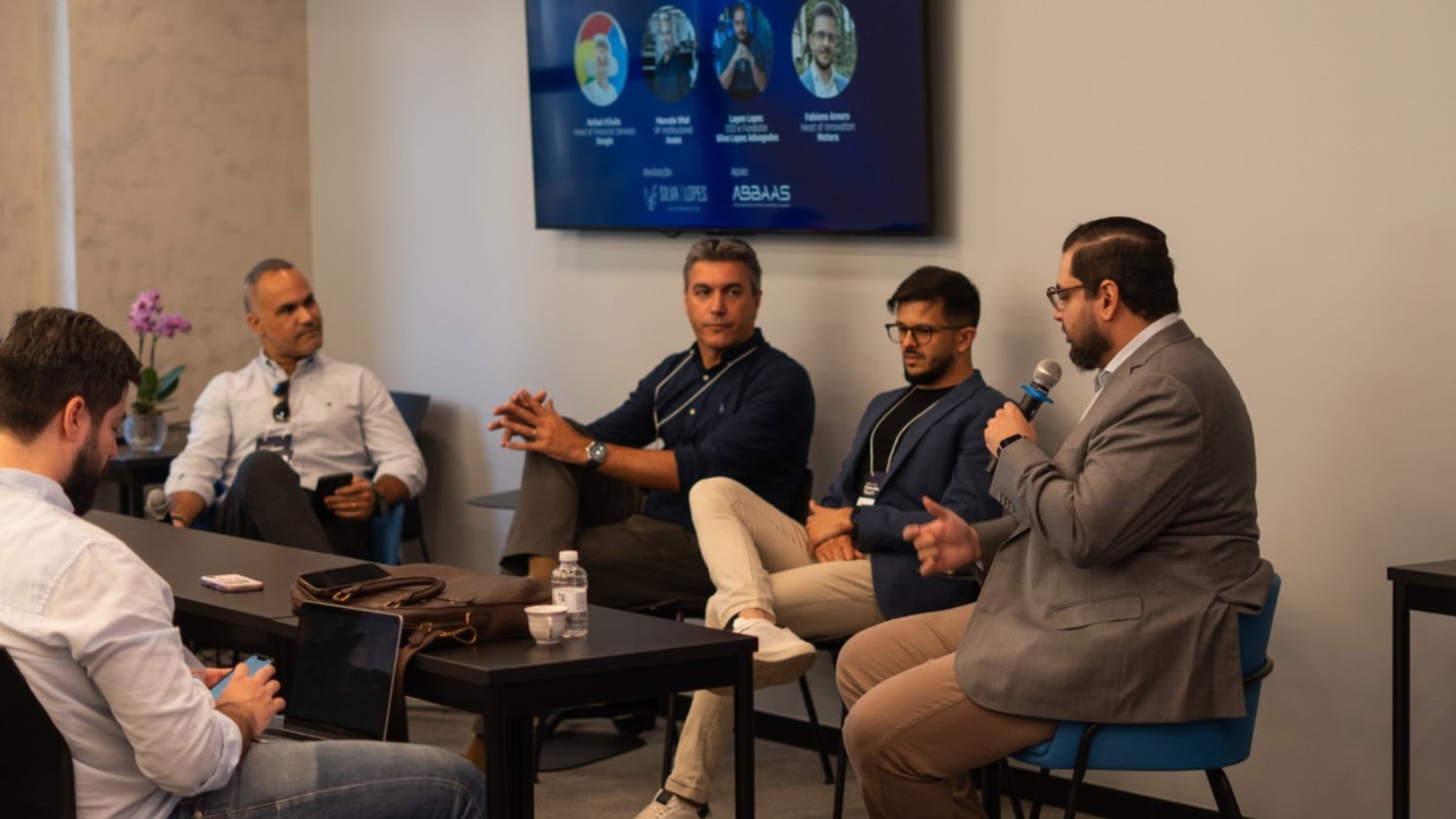 Google testa compras com IA e vê conversão crescer 15% em parceria com a Cielo