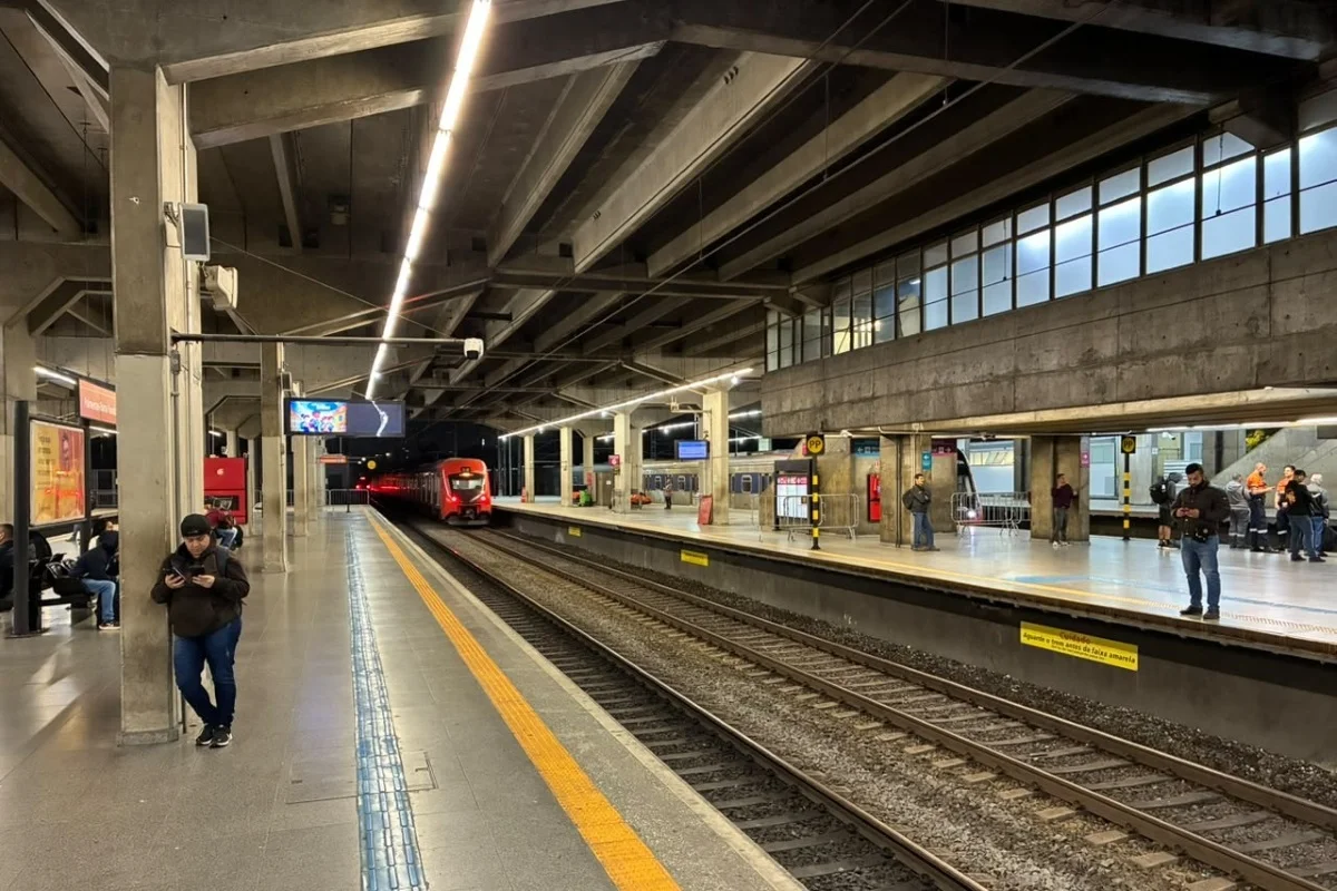 2º Dia de Greve: Passageiros da CPTM Enfrentam Novas Restrições