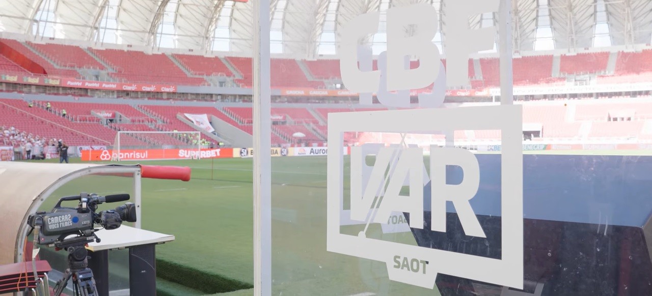 CBF anuncia operação semiautomática para impedimento no Brasileirão