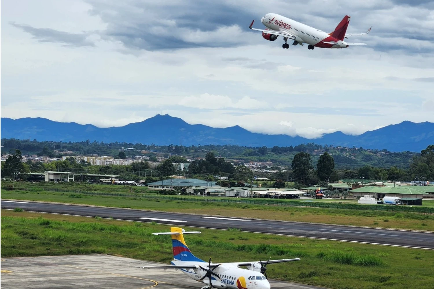 Terremoto de magnitude 7.4 na Colômbia fecha 7 aeroportos e afeta voos domésticos