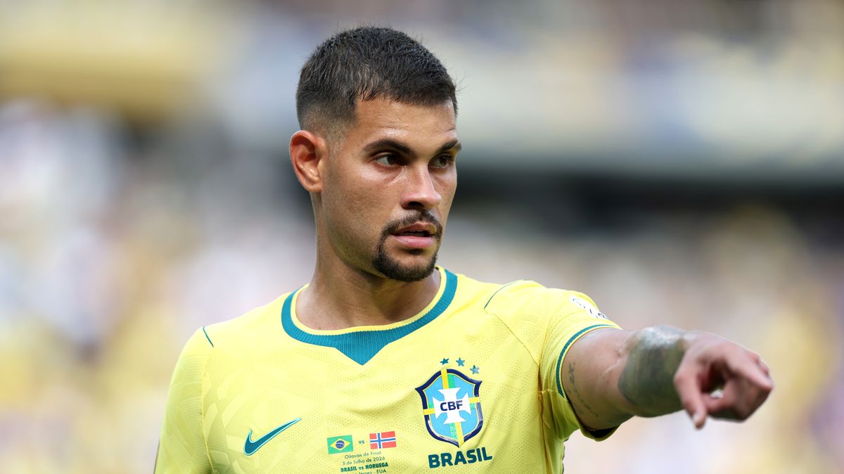 Arsenal Snatch Goalkeeper and Blues Block Morgan Deal