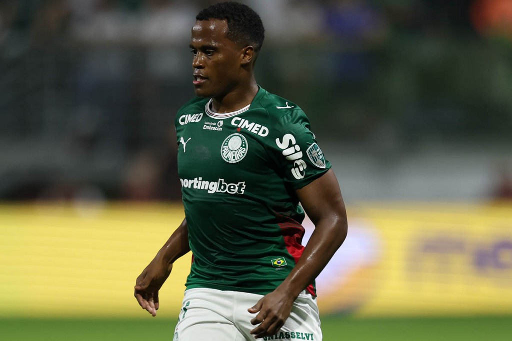 Jhon Arias, craque do Palmeiras, tenta a lei do ex contra o Fluminense no Maracanã