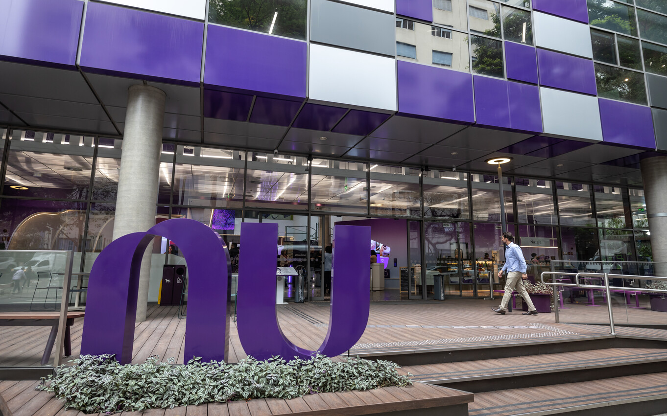 Nubank Avança na Regulação com Compra do Banco Porto Real