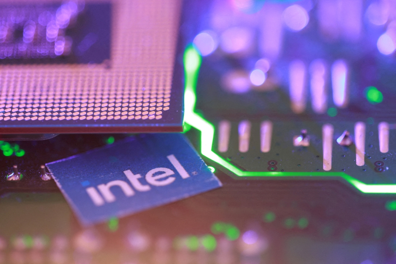 Intel supera expectativas e ações disparam; confira os detalhes