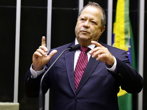 Dino mantém perda de mandato de Chiquinho Brazão