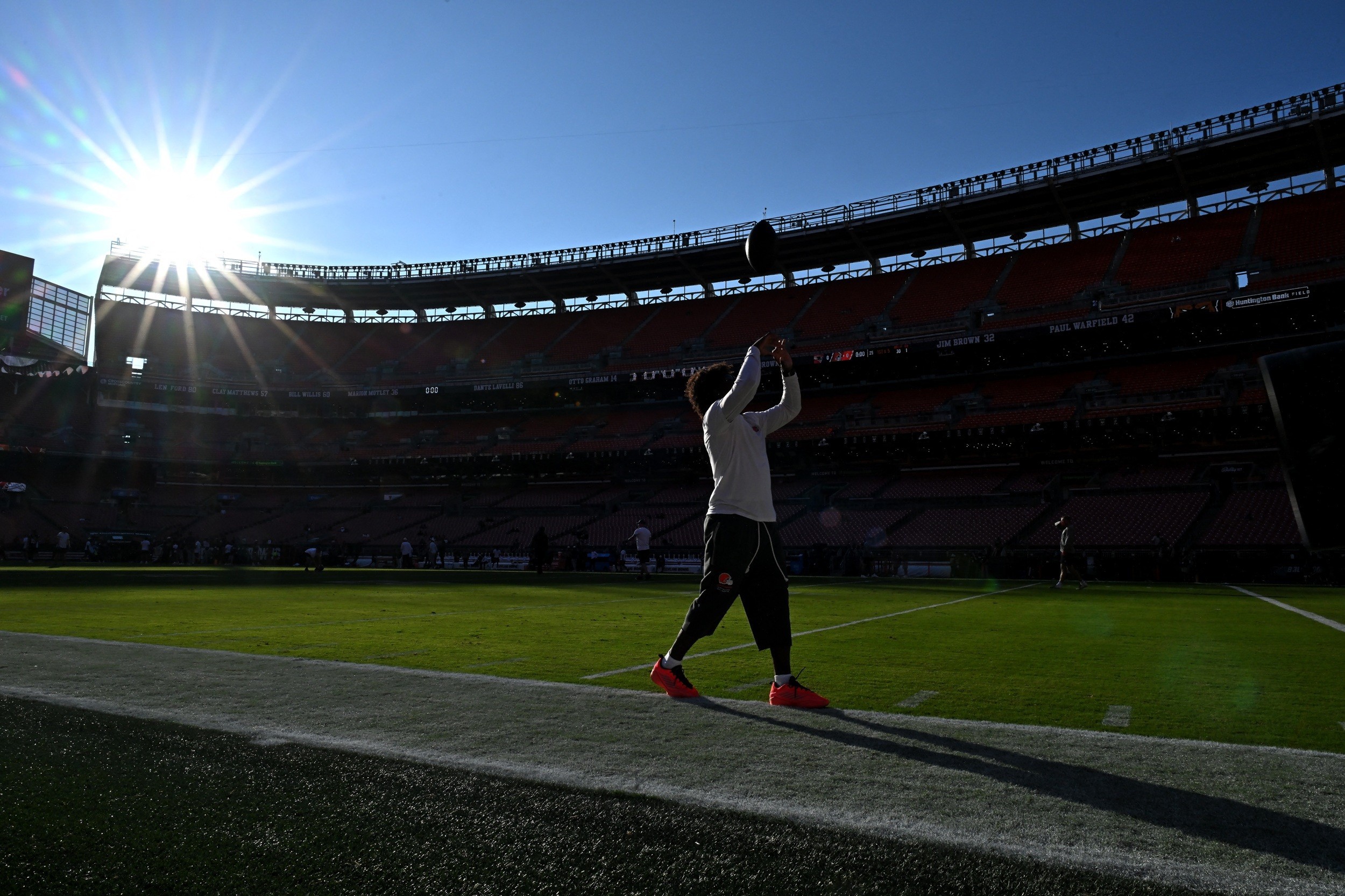 Cleveland Browns atropela New England Patriots por 37 a 13 na pré-temporada da NFL