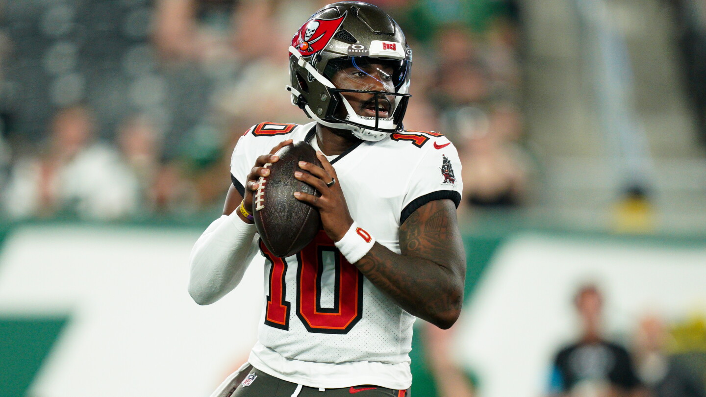 Buccaneers' Undrafted Rival Jalon Daniels Stuns in Preseason Debut