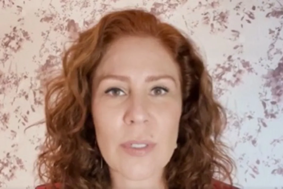 Zambelli Volta às Redes com Candidatura da Mãe