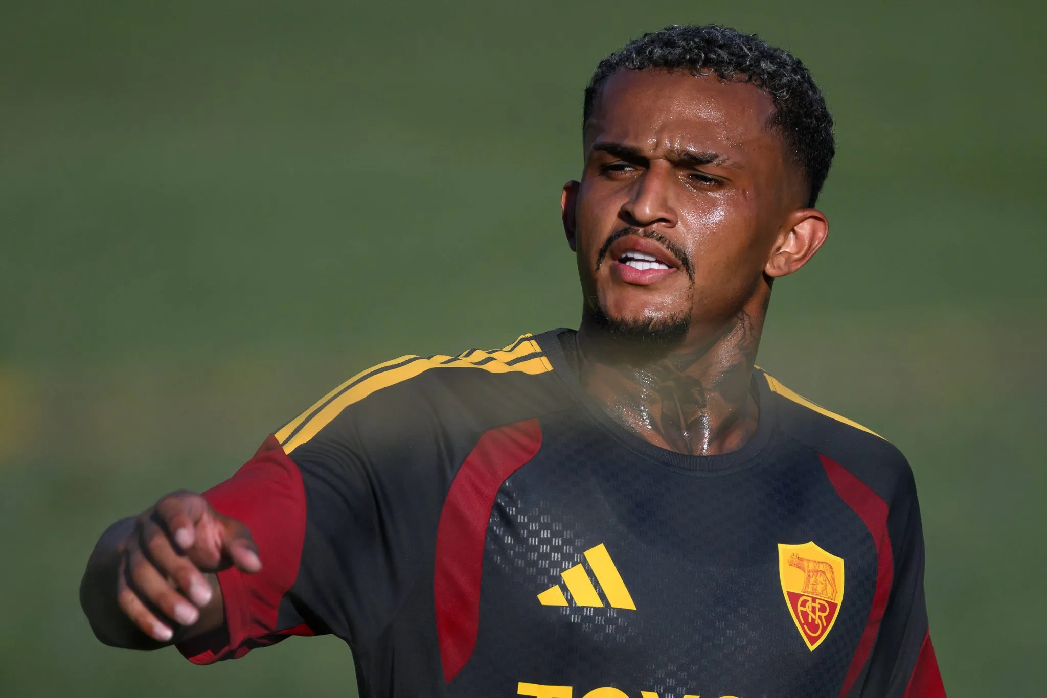 Wesley retorna aos gramados após corte pré-Copa e começa mal contra Cannes, diz Romeu