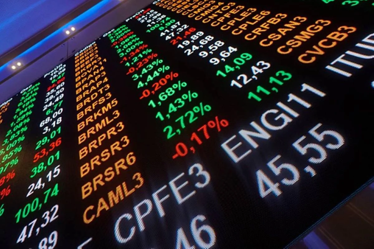 Dólar cai a R$ 5,05 e Bolsa disparada impulsionada pela Vale e WEG