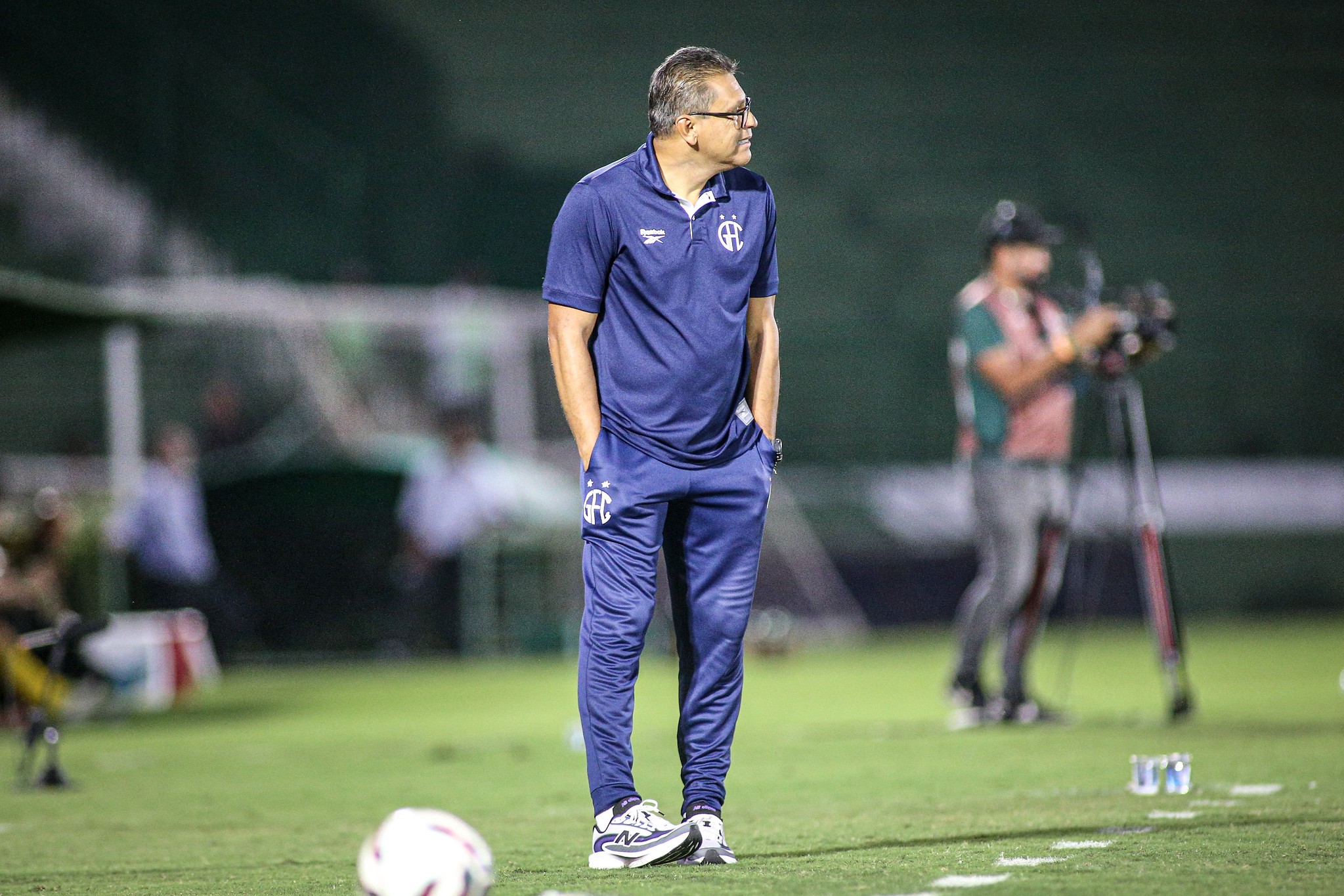 Guarani: Elio Sizenando sob pressão máxima em momento decisivo da Série C