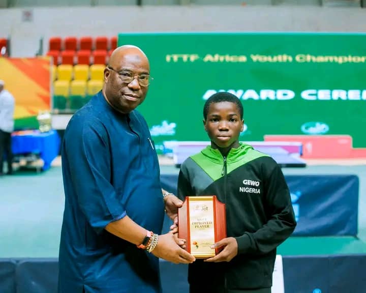 Nigeria’s Umar Ayoola Wins Prestigious Most Improved Player Award at ITTF Africa Championships