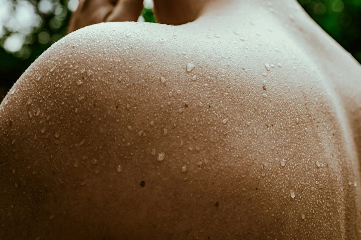 Suor elimina alguns metais pesados, mas não desintoxica o corpo de forma relevante