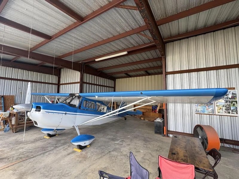 Este Decathlon da Bellanca de 1978 é aeroportada pelo AforSale