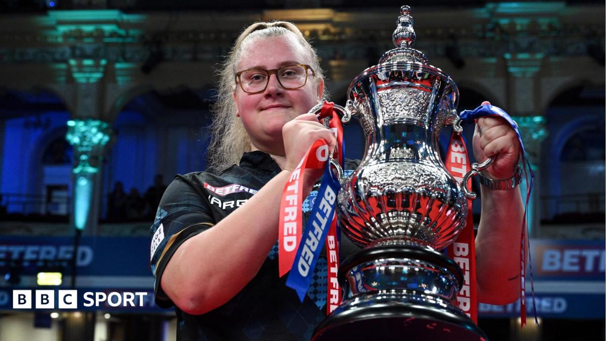 Greaves Secures Third Women’s World Matchplay Title in Thrilling Decider
