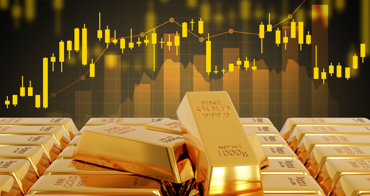 Ouro ignora fortaleza do dólar e fecha em alta