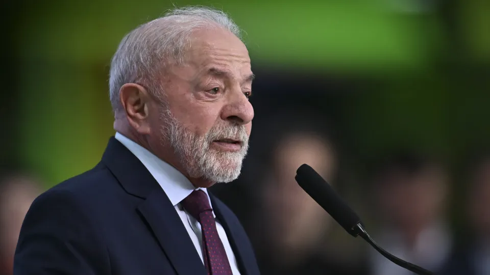 Lula destaca defesa nacional e terras raras em 4º mandato
