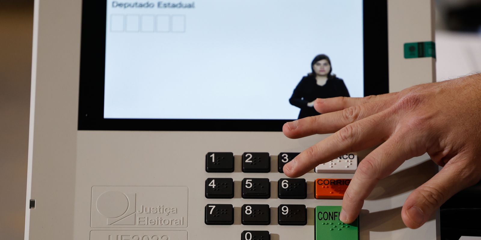 TRE-RJ Altera 66 Locais de Votação por Segurança durante Eleições