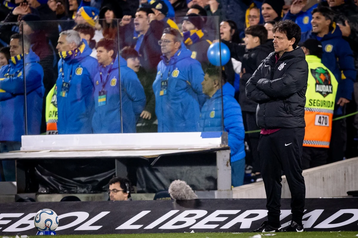 Diniz lamenta saída de Memphis e revela decepção após empate do Corinthians na Libertadores